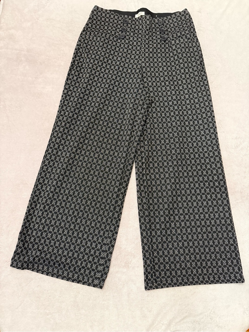 Max Studio High Waist Wide Leg Stretch Knit Pants Geometric Button Detail XL